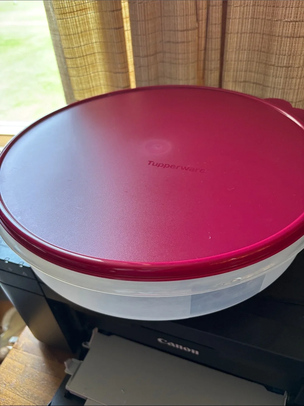 Tupperware Magenta and Clear Round Food Storage Bowl with Lid